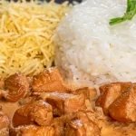 Estrogonofe de Frango Desfiado